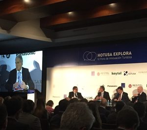 Barceló y NH se reencuentran en el Foro Hotusa Explora tras la fallida propuesta de matrimonio