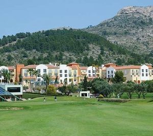 Un vehículo inversor gestionado por Alantra compra el hotel Denia La Sella Golf Resort