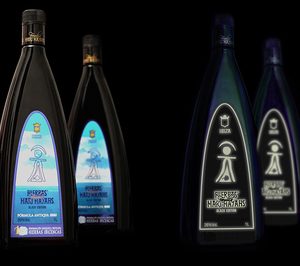 Marí Mayans lanza una botella luminosa para hostelería