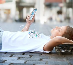 La contracción de ventas de smartphone favorece la expansión de accesorios