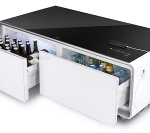 Caso presenta un equipo de sonido refrigerador de bebidas