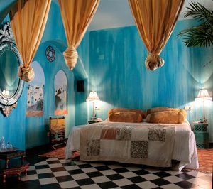 Crea Hoteles incorpora y reabre el hotel Utopía