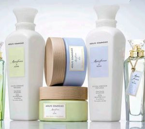 Las aguas frescas de Adolfo Dominguez miman el cuerpo