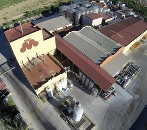 Grupo Vinos & Bodegas invierte en sus instalaciones de zumos y vinos