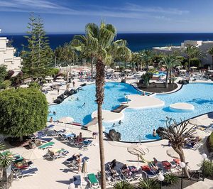 La CNMC autoriza la opa de Blackstone sobre Hispania