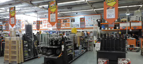 La Plataforma inaugura nuevo almacén