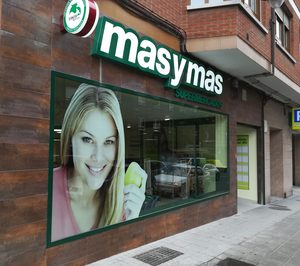 Hijos de Luis Rodríguez inaugura dos supermercados