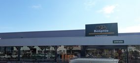 Bon Preu continúa reconvirtiendo sus supermercados Esclat