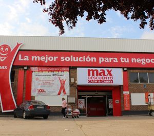 DIA reforma su Max Descuento de Palencia