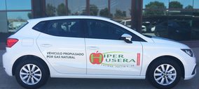 Híper Usera estrena flota de vehículos híbridos de gas natural de Seat