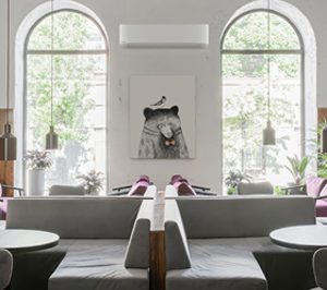 Panasonic presenta nuevos equipos de pared con diseño renovado para retail