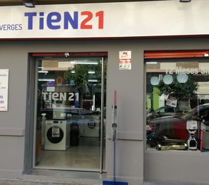 Cevasa incorpora dos nuevos Tien 21 en Valencia