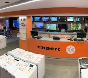 Unebsa abre una nueva tienda Expert en Barcelona