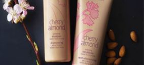 Estée Lauder amplía su gama capilar Aveda