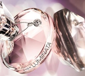 Avon incorpora novedades a su catálogo de perfumes y cosmética de color