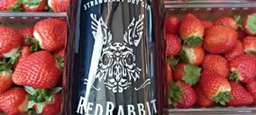Red Rabbit, nueva ginebra de fresas con sello de bartender