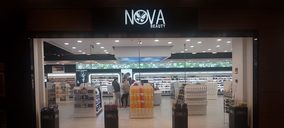 El grupo distribuidor Nova, en pleno desarrollo de Perfumerías Nova Beauty