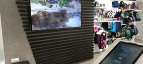 Base abre su tienda de mayor superficie en Tenerife