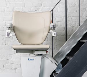 Válida sin barreras presenta un nuevo salvaescaleras