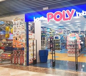 Poly empieza nueva etapa en manos del retailer británico The Entertainer