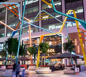 Los operadores del c.c. Glòries denuncian la mala gestión de Unibail-Rodamco