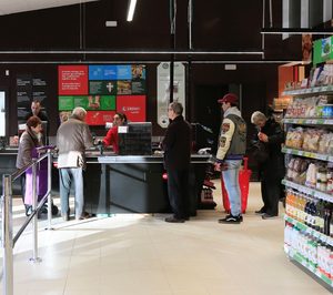 Eroski inaugura su tercer supermercado gestionado integramente por personas con discapacidad
