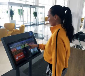 Grupo Piñero incorpora pulseras inteligentes en sus complejos