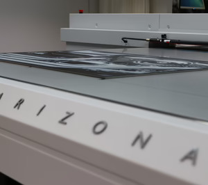 Canon presenta la nueva gama de impresoras planas Océ Arizona 1300