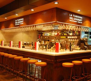 El Corte Inglés acelera en restauración