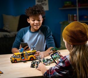 Lego elude la crisis del sector con un incremento en sus ventas