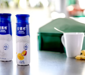 Sidel equipa a la china Yili