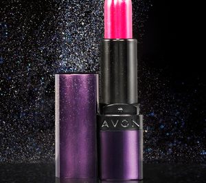 Avon amplía su oferta para millenials con la barra de labios Prism Mark