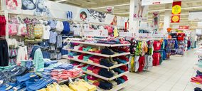 Auchan testa la venta en sus hipermercados de otras marcas de los Mulliez