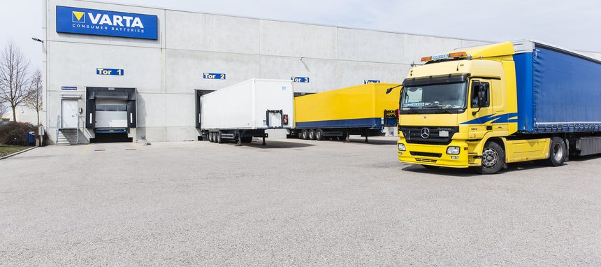 Varta, 3 anuncios en las afueras