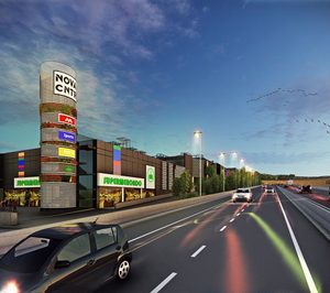 Titan compra el C.C. Nova Center