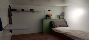 Pisos colmena con licencia de hostel para evitar a Colau