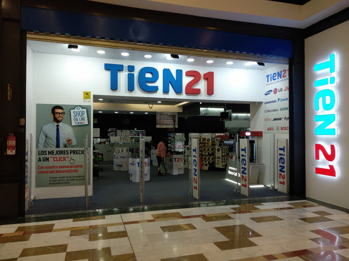 Tien21 La Marina se reforma para adaptarse a la nueva imagen corporativa