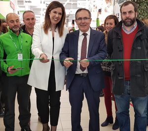 Leroy Merlin estrena tres centros Compact más