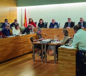 El Ayuntamiento de El Prat de Llobregat firma un acuerdo con la Generalitat para promover una residencia