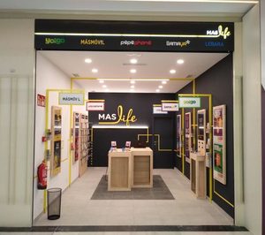 MasMovil abre una tienda multimarca MASlife en Valladolid
