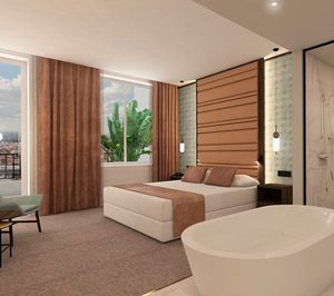 El Riu Plaza España abrirá a mediados de julio