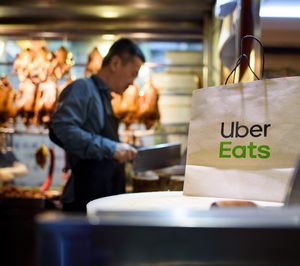 Uber Eats amplía sus servicios a restaurantes con repartidores propios