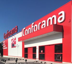 Conforama plantea el cierre de 32 tiendas y la salida de 1.700 empleados en Francia