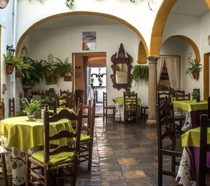 La gaditana Don Benito franquicia su tradicional fórmula de bar de tapas