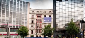 Azora coloca la primera piedra de su proyecto de hostels