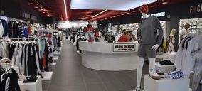 ‘Wanna Sneakers’ reconvierte uno de sus establecimientos en su espacio de mayor tamaño