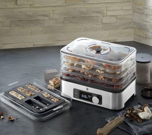 WMF presenta una heladera y un deshidratador