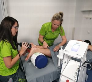 El grupo Hospitales San Roque mejora la tecnología de su área de rehabilitación