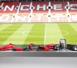 Remington lanza productos para el cuidado personal con el Manchester United