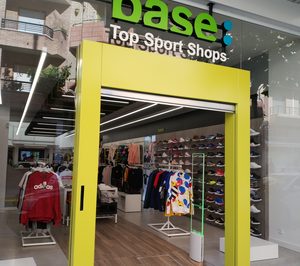‘Base’ frena su crecimiento en favor de Wanna Sneakers